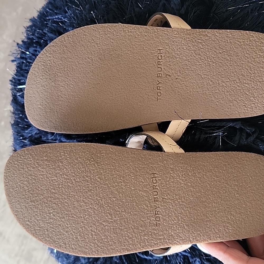 Sandals - Picture 4 of 4